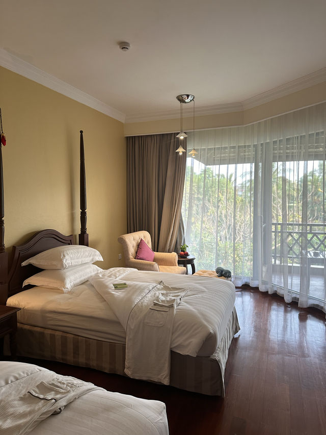 Angkor Palace Resort and Spa 🏠🌳🌴🍽️