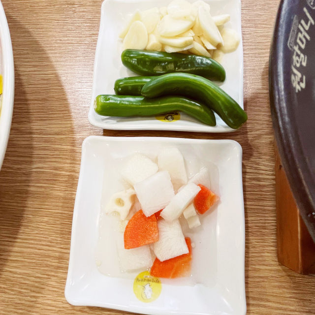 SBS付近☆美味しい店『ウォンおばあちゃんポッサム豚足 』