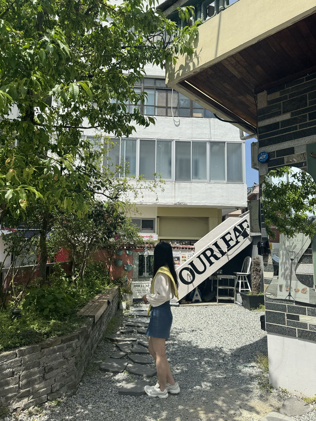부산의 특색이 느껴지는 인테리어와 소품들이 가득했던 소품샵