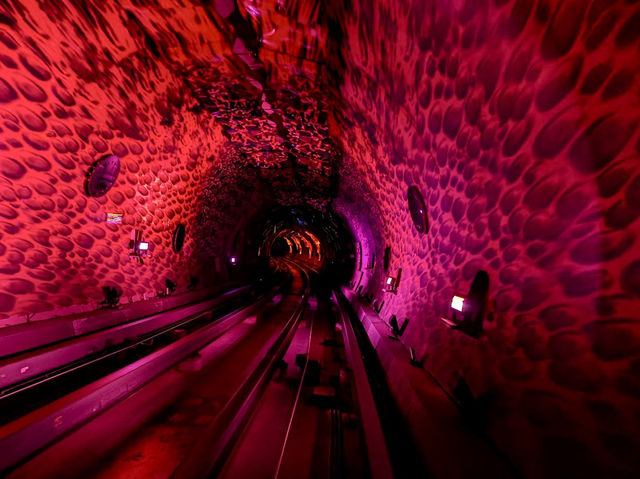 Waitan Sightseeing Tunnel