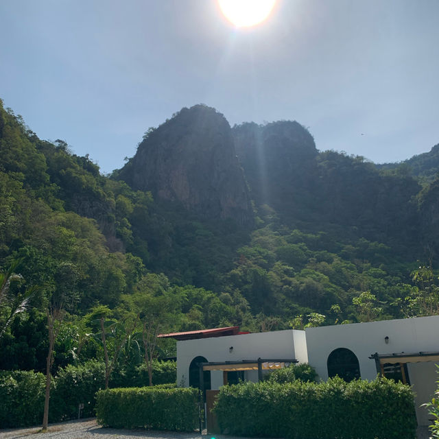 🍃🏔️ที่พักอุทัยธานีที่พัก 🏠At the mountain