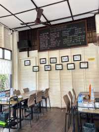 หมูทอดดึกดำบรรพ์ เชียงใหม่