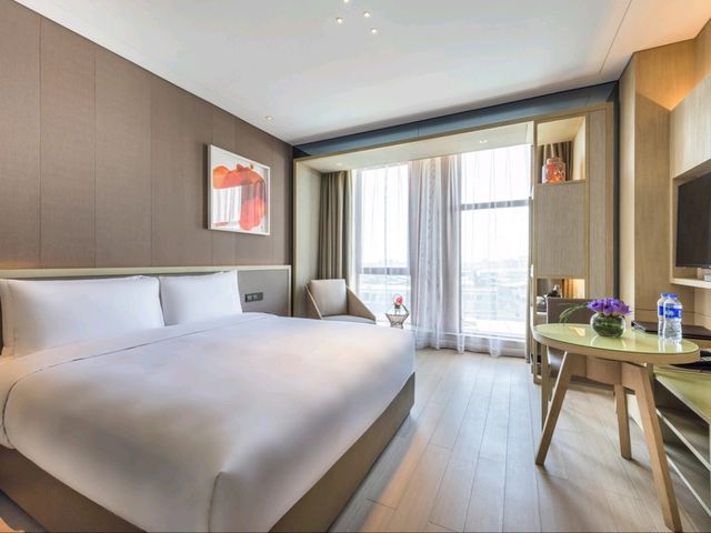 Novotel Shanghai Clover Hotel