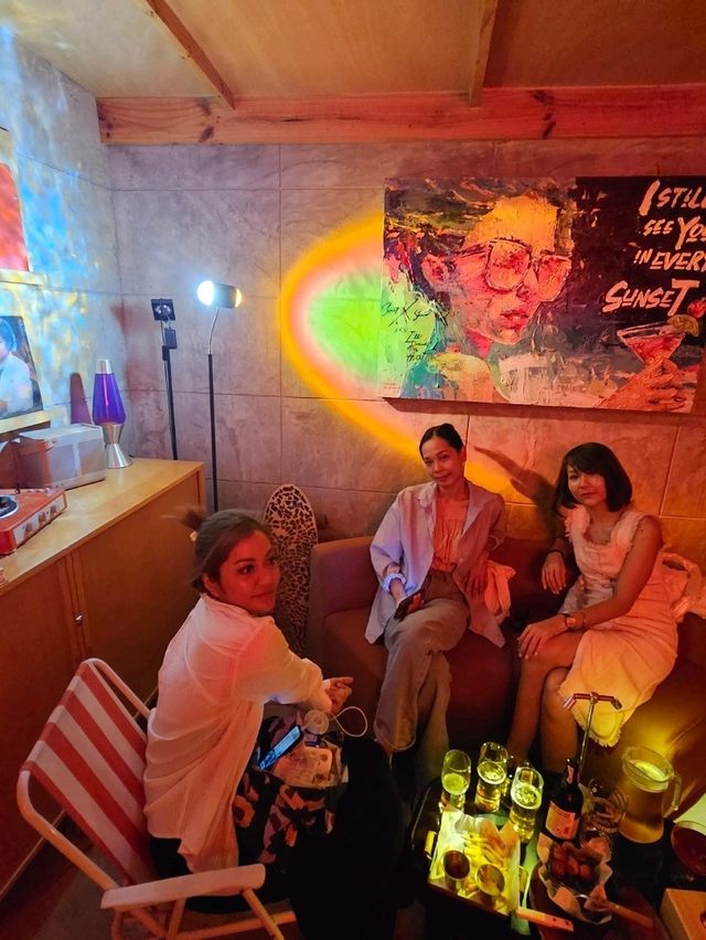 คาเฟ่ลับๆบนเกาะล้าน Vibe​ Bar​ Kohlarn​