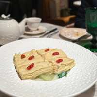 「特務主題餐廳，奢華用餐體驗」