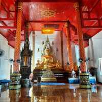 วัดศรีชุม สักการะ “พระเจ้ายืน” 