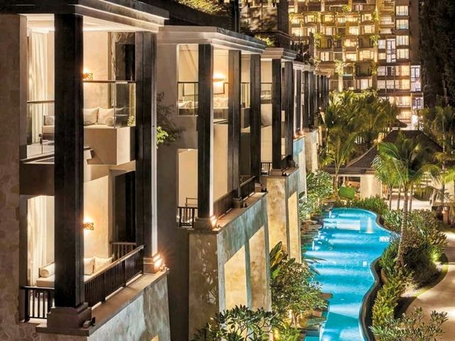 Another Luxury Hotel in Bali