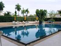 Long Beach Cha-am Hotel