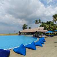 Themendous staying at Holiday Villa Cherating Pahang 