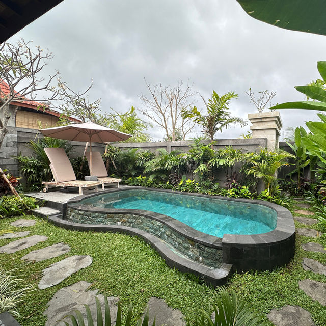 Unique, Javanese-style boutique villas 🏠 💜 