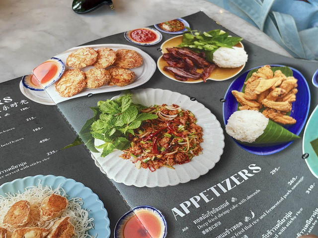 아이콘 시암 맛집 “KUB KAO KUB PLA”🦀