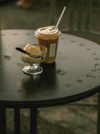 Hidden Lab คาเฟ่สายอาร์ตบางแสน 