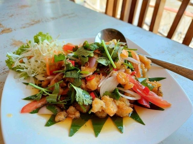 ร้านอาหารทะเลบรรยากาศดีที่อ่าวนาง