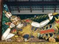 วัดป่าภูปัง..พญานาคเรืองแสง อุบลราชธานี