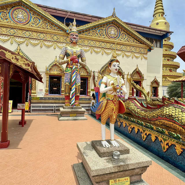 Must visit in Penang Reclining Buddha