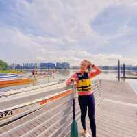 Explore Dragon Boat Adventures near Singapore’s Jurong Lake!