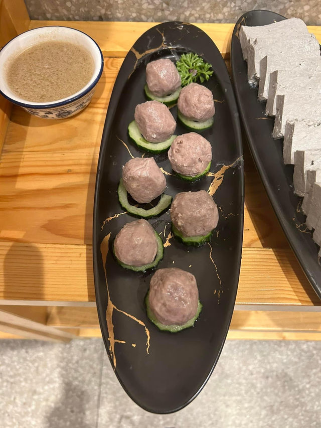 順德公廣東豬肚雞，水圍同皇崗村分店值得一試！