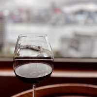 "Exceptional Happy Hour Experience at Sheraton Hong Kong Club Lounge"