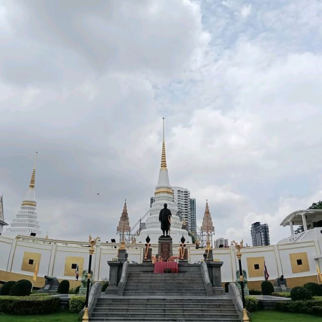 พระสำเภาเจดีย์ วัดยานนาวา✨️