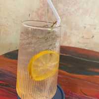  Ling Chen Cafe 