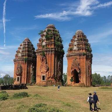 A Review of Binh Dinh's Culinary Culture, Landscape, and People