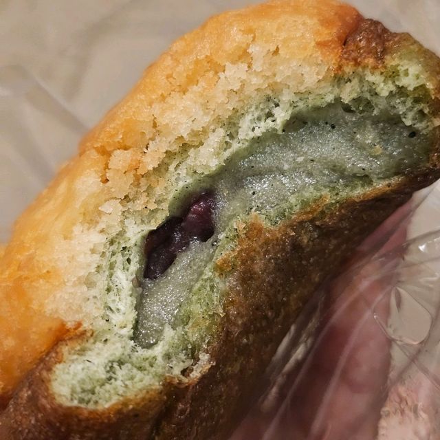 [新大久保]韓国の済州島初の大人気ドーナッツ屋さん[ABEBE BAKERY JEJU×TOKYO]
