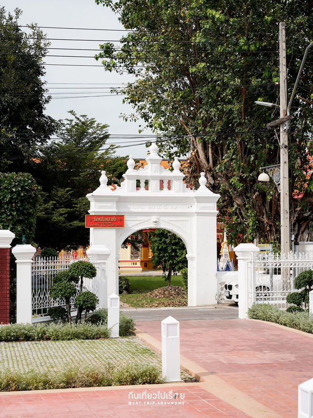 วิถีชีวิตริมน้ำที่ย่านวัดพลับพลาชัย เมืองเพชรบุรี