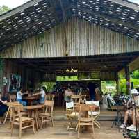 คาเฟ่ท่ามกลางหุบเขา ⛰️