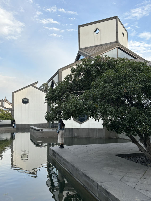 Suzhou Museum is a Cultural Gem 💎 🖼️