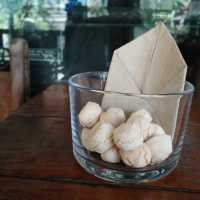 คาเฟ่ของเล่นย่านตลาดบางน้ำผึ้ง