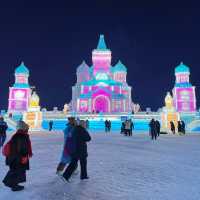 Ice and Snow World ❤️Love among Asia