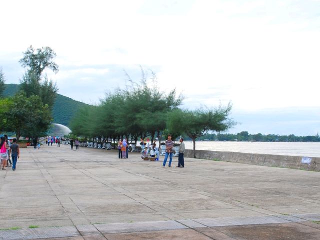 สวยสองทะเล เมืองสงขลา : Song Thale Park