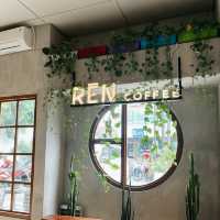 Ren Coffee & Eatery