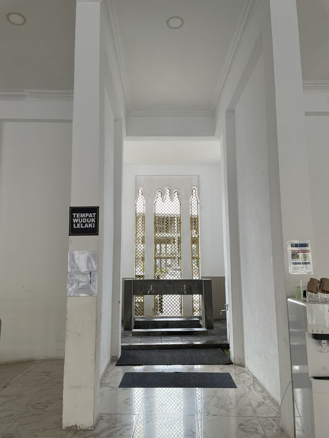 Modern design representing the Islamic architectural element