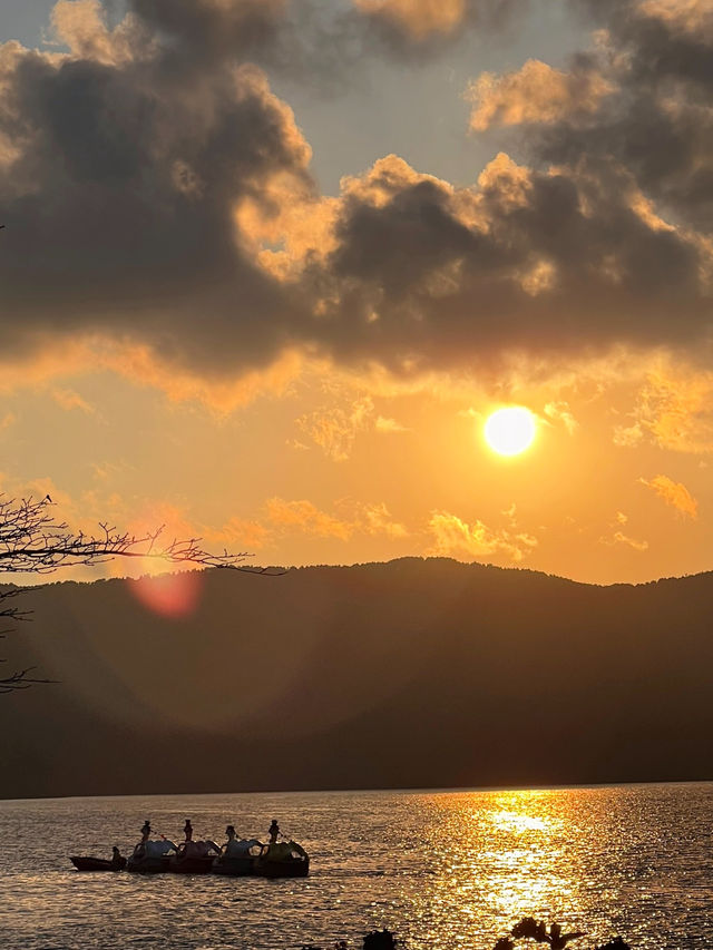 【箱根】夕焼けが絶景な芦ノ湖