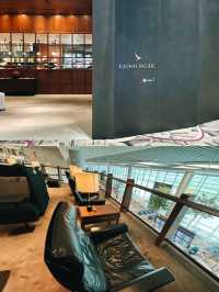 Cathay Pacific Lounge - Changi Airport
