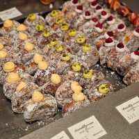[神楽坂]人気ドーナツチェーン店の新形態[dacō？神楽坂]