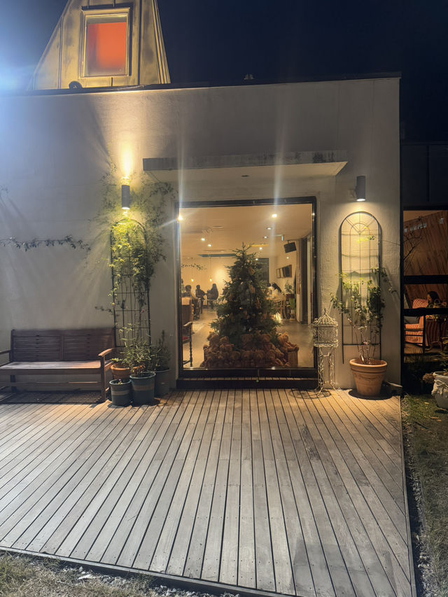 포토존이 많아 SNS 업로드하기 좋은 곳