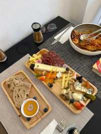  Mana restaurant and boutique hotel 