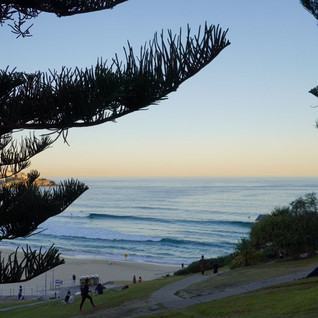 悉尼最知名的衝浪勝地之一 - 邦代海灘 Bondi Beach