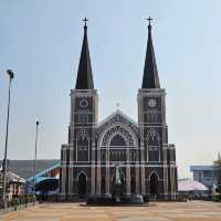 โบสถ์คริสต์เมืองจันท์ ที่สวยที่สุดในไทย