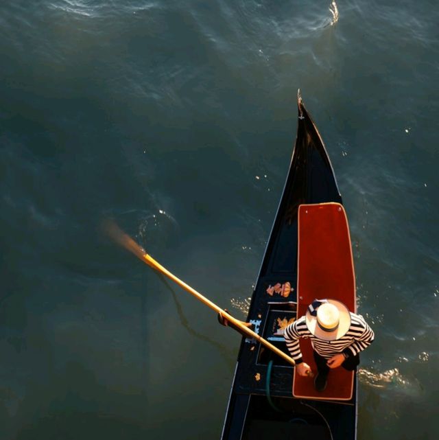 Explore Venice on a Luxury Cruise 🚢🛶✨