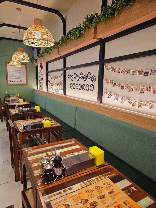 Boat Noodle at Queens Street, Queensbay Mall – A Thai Street Food Delight