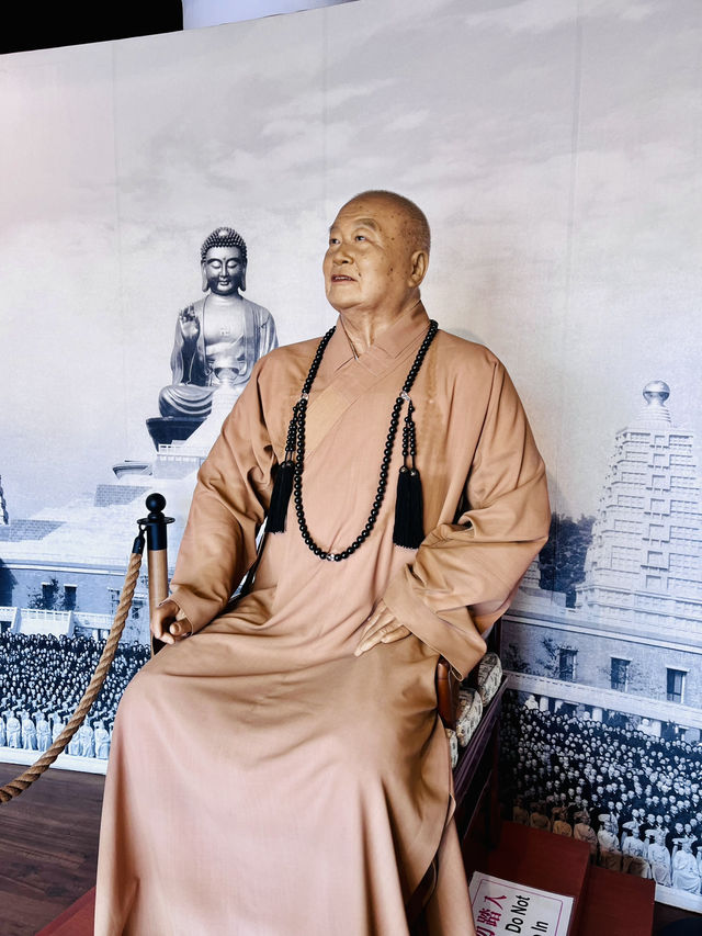 “Fo Guang Shan Dong Zen Temple: A Sanctuary of Peace and Light in Selangor”
