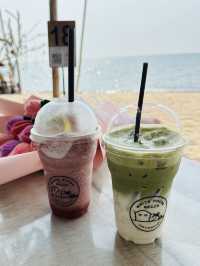 White House Beach Café & Restaurant