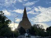 พระปฐมเจดีย์เป็นปูชนียสถานคู่บ้านคู่เมืองนครปฐม