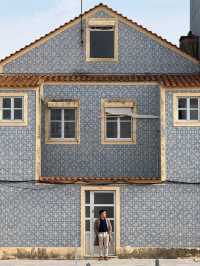 Is Aveiro worth a stop in between Porto and Lisbon?