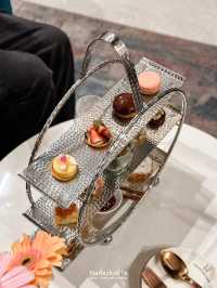 Underhound คาเฟ่สุดชิค กับ Afternoon Tea สุดหรู