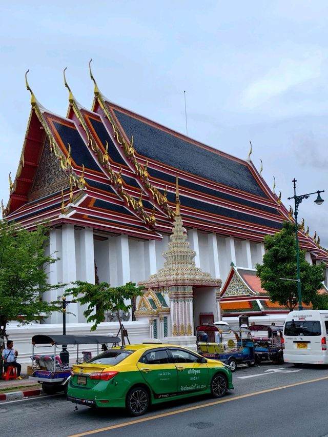 Temple of the Reclining Buddha.