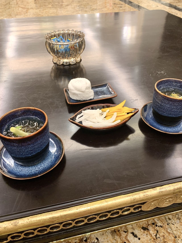 🇻🇳미케비치앞 가성비 짱짱 쌀국수맛집 모나크 호텔